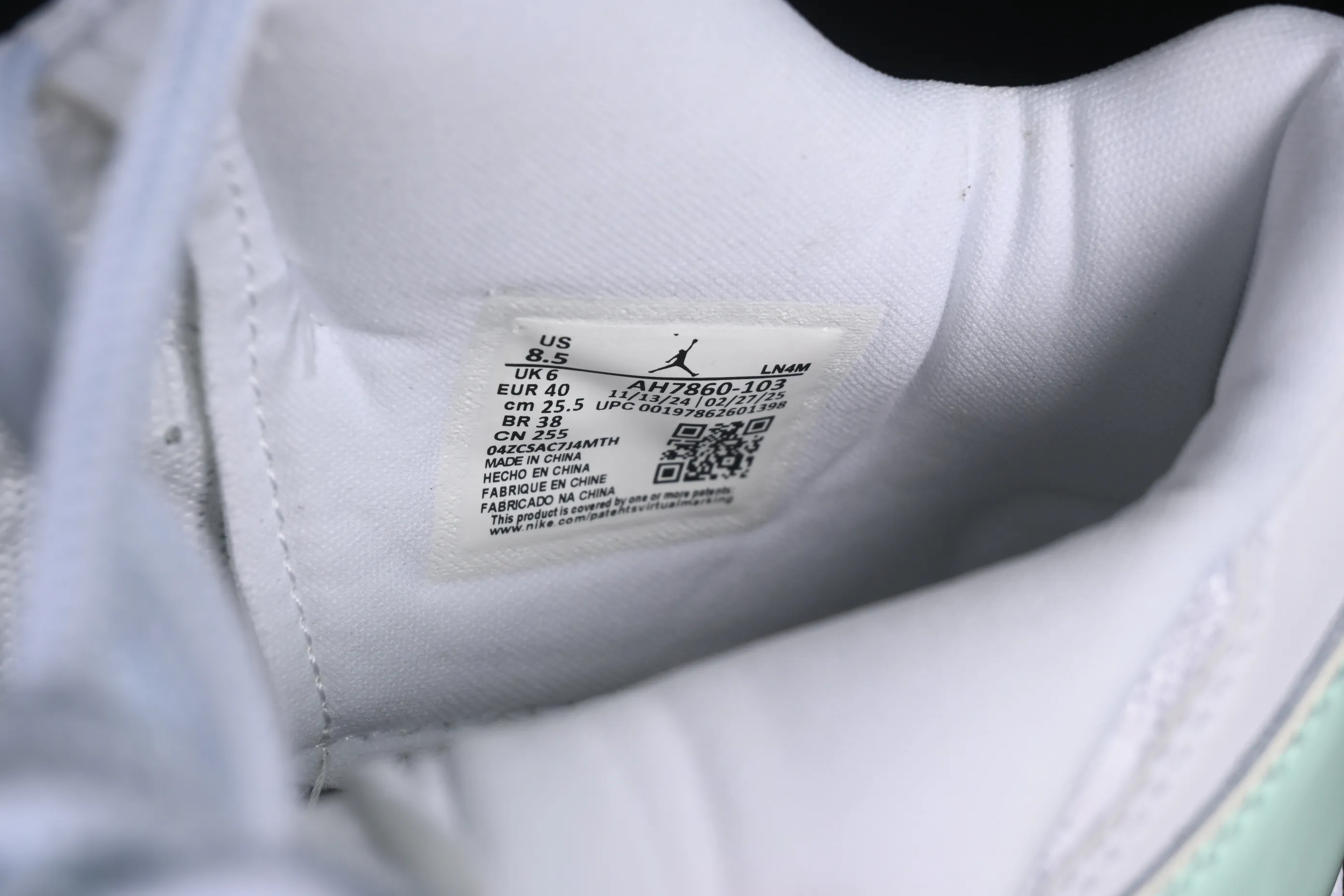 All categories Air Jordan Jordan series basketball shoes Air Jordan 11 Air Jordan 11 Low "Lgloo" AJ11 Joe 11 mint green AH7860-103